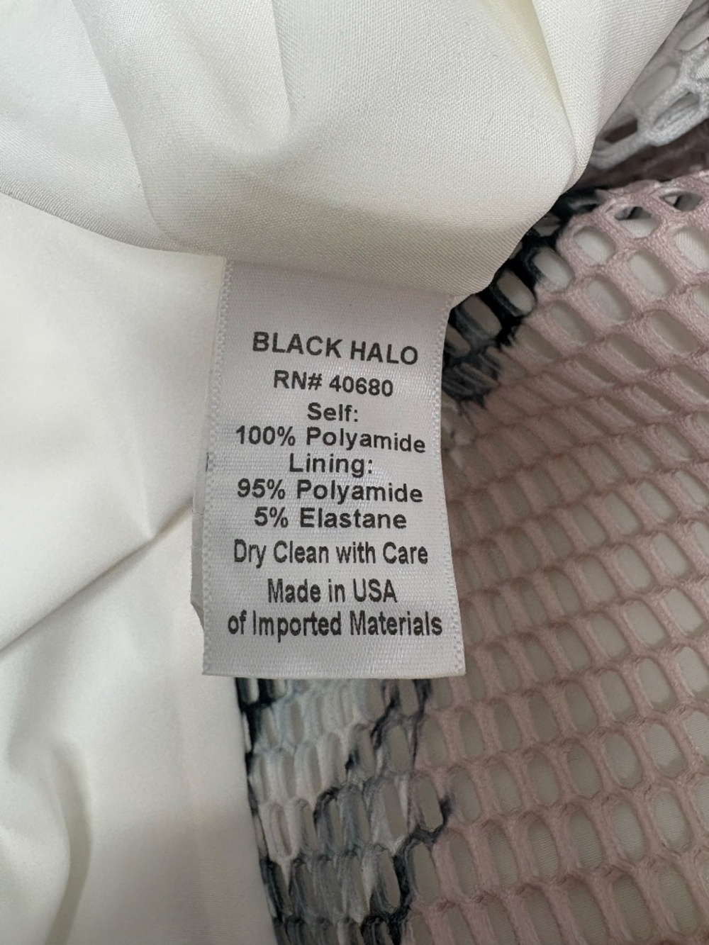 Black Halo Jackie O Floral Dress - Size 6. - Picture 16 of 16